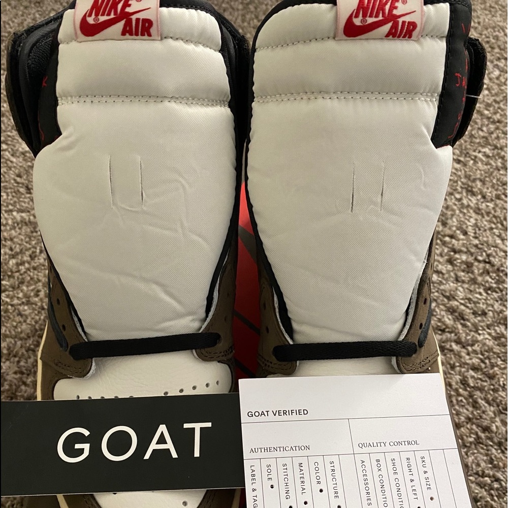 Air Jordan 1 Retro High Travis Scott